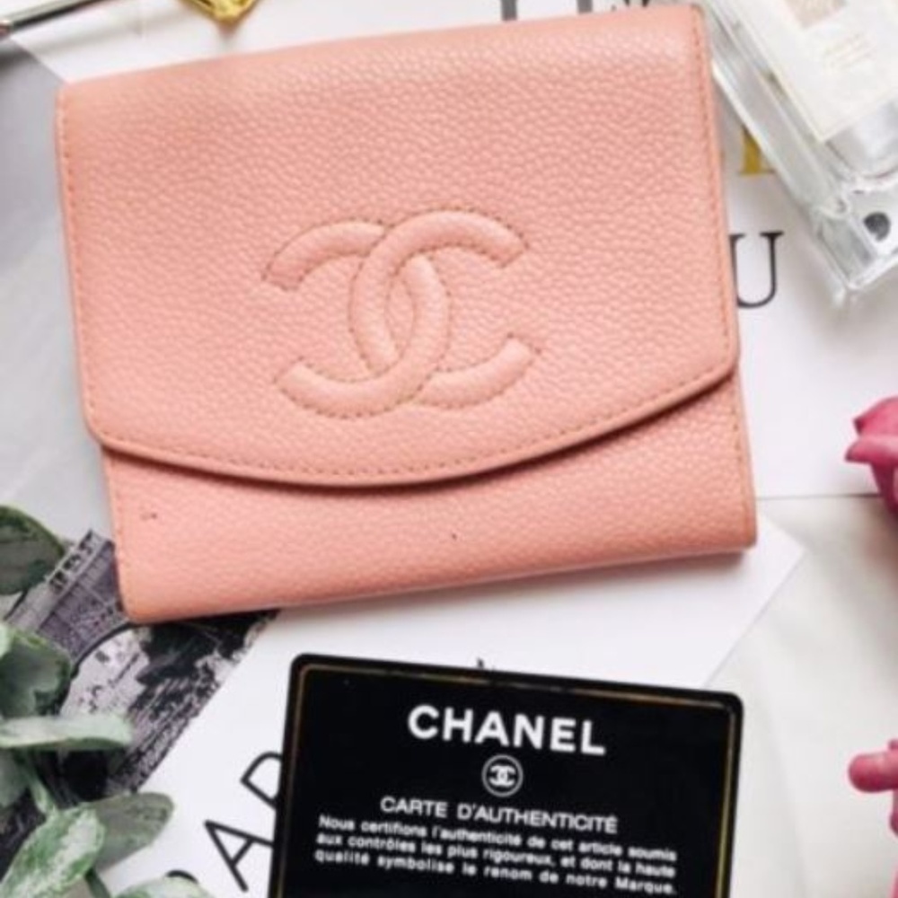Small Vintage Chanel Wallet